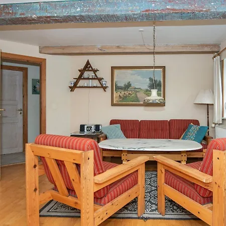 Two-bedroom In 1 Appartement *