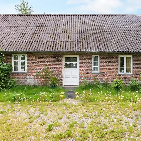 Two-bedroom In 1 Appartement Højer